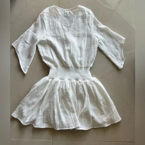 MIOU MUSE Women Casual White Dress- Size Small - Picture 3 of 4